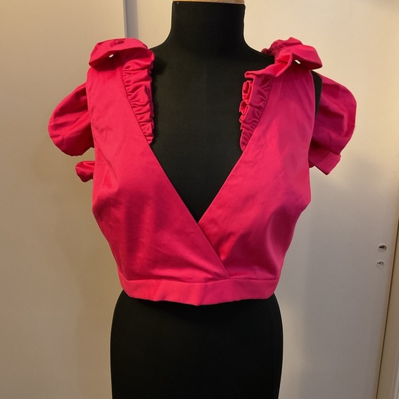 7. NWT Making The Cut Fushcia Pink Ruffle Sleeveless V-Neck Top Size Large - Picture 3 of 12